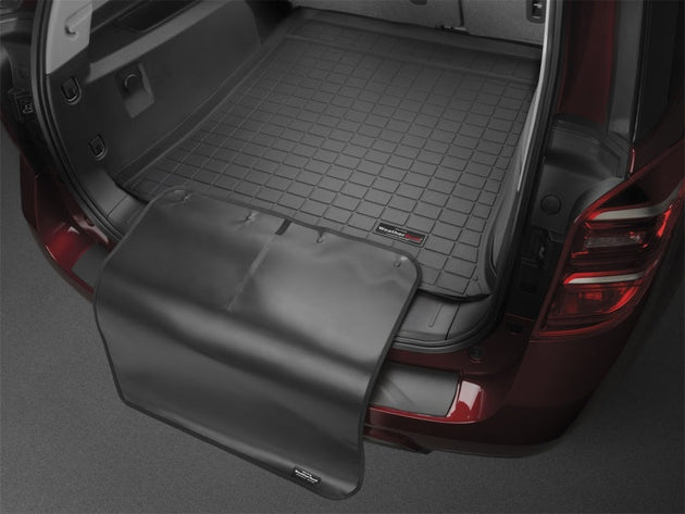2021 GMC Yukon / Yukon Denali Cargo/Trunk Liner. Behind 2nd Row Seating With Bumper Protector - WET401385SK